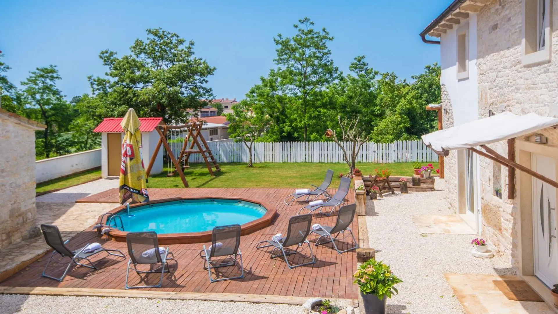 Villa Milena, A Rustic Summer Haven With Pool, Pets Welcome! Modrušani 0*,  Κροατία